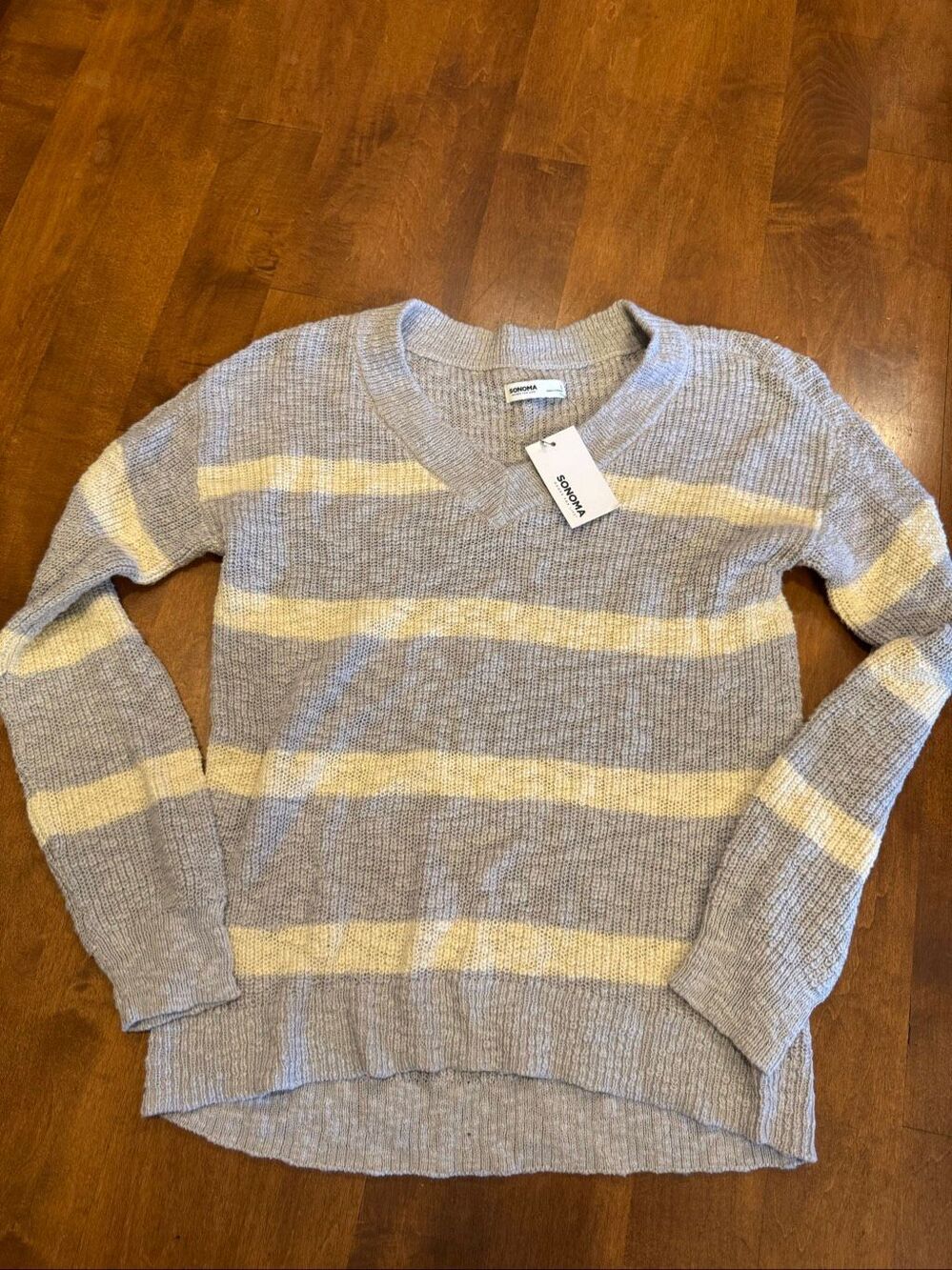 New Sonoma Women’s Small Gray Ivory Stripe Oversized V Neck Knit Sweater NWT